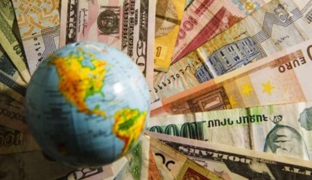 Uluslararası Finans Enstitüsü, küresel ekonomik büyümenin 2025'te yavaşlayacağını öngördü