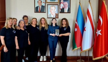 Mormenekşe Çağdaş Kadınlar Derneği, Azerbaycan'dan başarı ödülü aldı
