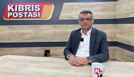Tufan Erhürman: Hükümetin görevde kaldığı her gün, ülkenin zamanından çalınmış bir gündür