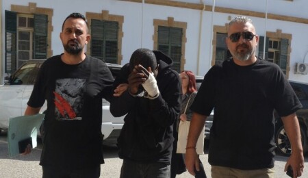 Uyuşturucuyla yakalanan zanlı: Annem hasta, ona para gönderebilmek için yaptım
