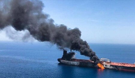 İngiltere, Kızıldeniz'de vurulan geminin batmış olabileceğini açıkladı