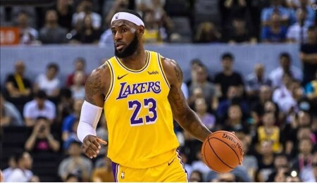LeBron James Expected to Stay with Lakers for 2025-26 Season