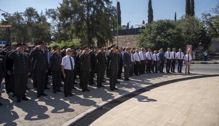 Lefkoşa Şehitler Anıtı’nda tören düzenlendi