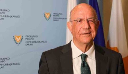 Makis Keravnos, Rum ekonomisinin önümüzdeki yıllarda zor olmasının öngörüldüğünü açıkladı