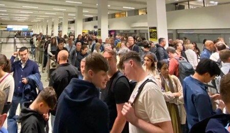 Manchester Havalimanı'nda elektrik kesintisi: Çok sayıda uçuş iptali bekleniyor
