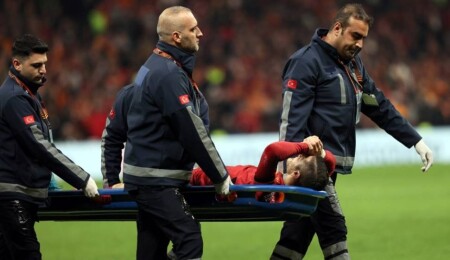 Galatasaray'da Icardi depremi: Sezonu kapattı