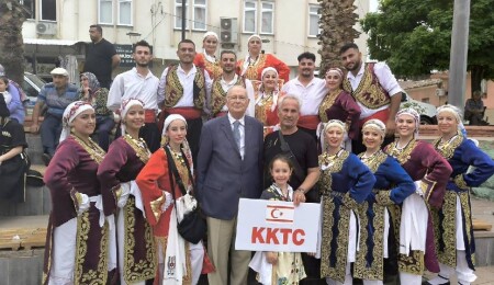 Yedidalga Folklor Derneği ile GÜSAD, ‘Nazilli Çilek Festivali’nde KKTC’yi temsil ediyor