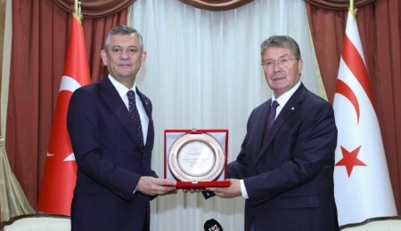 Başbakan Üstel, CHP Genel Başkanı Özel’i kabul etti: Türkiye her zaman yanımızda oldu