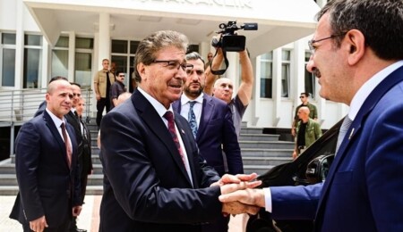 Başbakan Üstel: 21 milyar TL'lik protokol, halkı merkeze alan bir kalkınma planı olacak