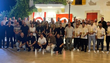 Futbol Antenörleri Derneği başarılı antrenörleri ek ödülle ödüllendiriyor