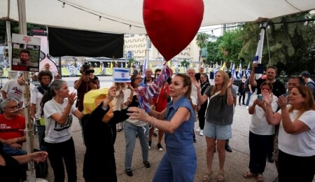 Israeli Hostages May Be Released Saturday After Gaza Ceasefire Deal, Celebrations Break Out