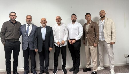 Serbest Çalışan Hekimler Birliği’nde Remzi Gardiyanoğlu güven tazeledi