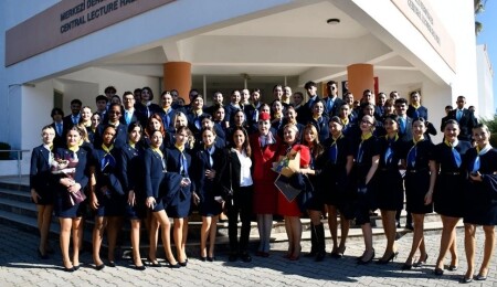 DAÜ, Kabin Hizmetleri öğrencileri için "Üniforma Giydirme Töreni" düzenledi