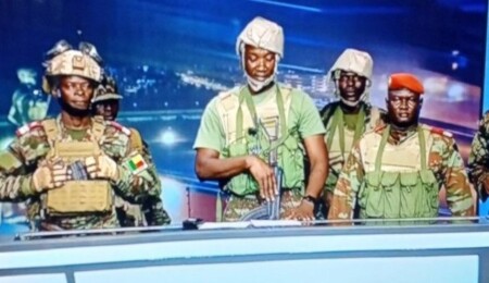 Benin İçişleri Bakanı: Darbe girişimi başarısızlığa uğratıldı