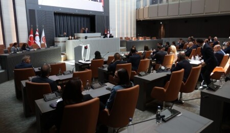 Meclis, Tarım Bakanlığı bütçesini görüşüyor; Salahi Şahiner: Üretim sektörünün durumu acı