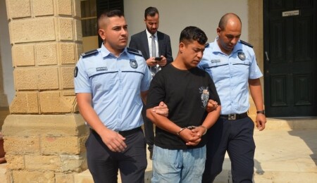 Lefkoşa'da uyuşturucu yetiştirmek ve bulundurmaktan suçlanan Cemal Deniz'e 2 yıl hapis cezası!