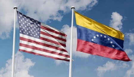 US-Venezuela Tensions Rise as US Warships Arrive in Southern Caribbean