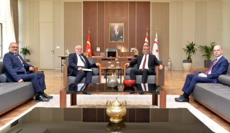 Cumhurbaşkanı Erhürman, 15 Kasım kutlamaları çerçevesinde İyi Parti heyetini kabul etti