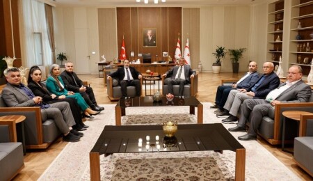 Cumhurbaşkanı Erhürman, Kamu-Sen heyetini kabul etti