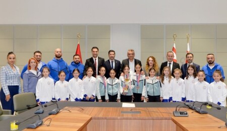 Erhürman, Türkiye Şampiyonası’ndaki üçüncülük sonrası Jimnastik Federasyonu'nu kabul etti