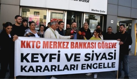 KTAMS, Vakıflar Bankası önünde basın açıklaması yaptı: Bankacılık Yasası’na uygun mevzuat çıkarılmalı