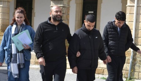 Uyuşturucudan tutuklanan zanlılara 7'şer gün tutukluluk