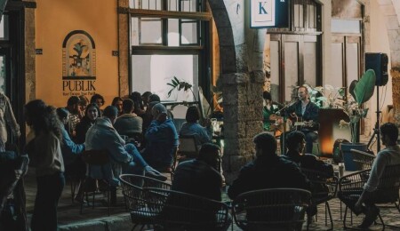 Publik Cafe & Bar’ın sahibi Doğukan Gümüşatam: Bu ülkenin gençleri ganimetçilere yenik düşmeyecek
