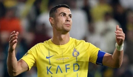 Cristiano Ronaldo 1200. maçında 868. golünü attı