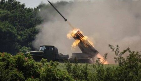 Thailand, Cambodia Clash With Jets, Rockets, Artillery in Deadly Border Row