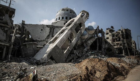 İsrail, Gazze'de tarihi cami, kilise ve müzeleri hedef alarak kültürel mirası da yok ediyor
