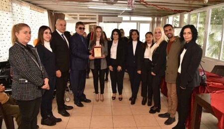 Başbakan Ünal Üstel, Lapta Huzurevi’ni ziyaret etti