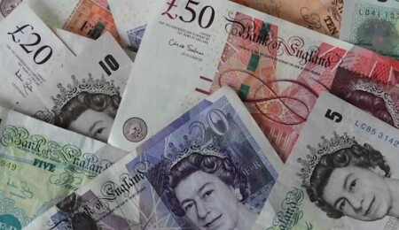 UK Firms Plan to Hedge More Currency Risk as Sterling Swings