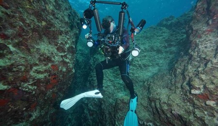 Su altı fotoğrafçıları Akdeniz'in derinliklerindeki güzellikleri görüntülemek için dalıyor