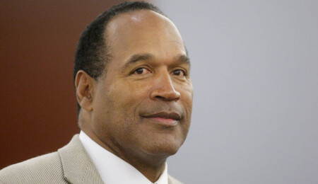 'Asrın Davası' sanığı eski Amerikan futbol yıldızı OJ Simpson hayatını kaybetti