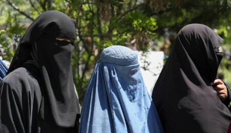 Taliban'ın toplumdan dışladığı kadınlar, yapay zekayla hayata bağlanıyor