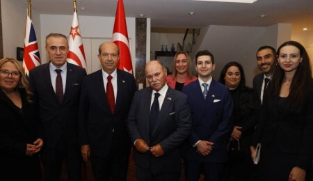 Cumhurbaşkanı Tatar Sydney’de, Ufuk Gezer tarafından onuruna verilen resepsiyona katıldı