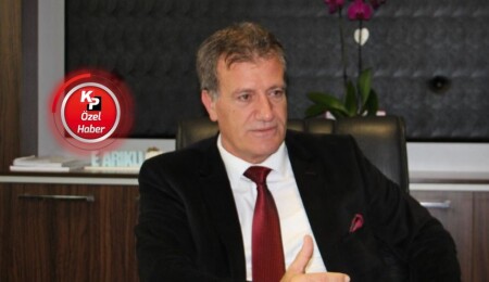 Bakan Arıklı, ‘Bilişim Adası Çalıştayı’nı KP’ye anlattı: Hedef; önce E-Devlet, ardından iletişim altyapısı