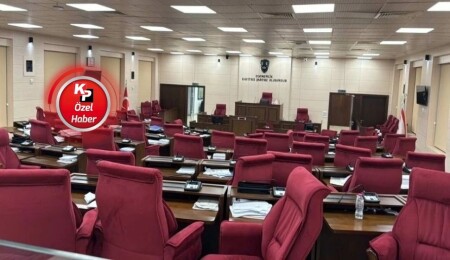 Meclis bugün de toplanamadı: UBP'li vekiller, grup toplantısının ardından Meclis'i terk etti