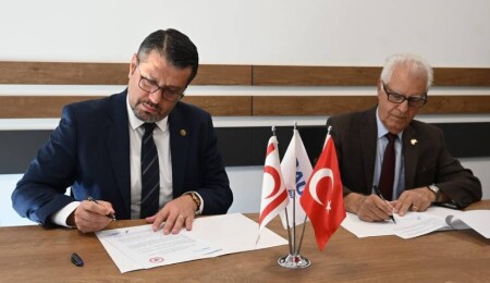TMT Mücahitler Derneği ile Bahçeşehir Kıbrıs Üniversitesi arasında iş birliği protokolü imzalandı