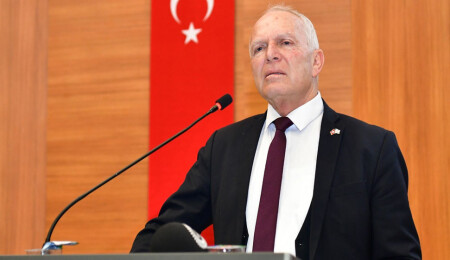 Töre, Ahi Evran Üniversitesinde “Dünden Bugüne Kıbrıs Türklerinin Haklı Mücadelesi” başlıklı konferans verdi