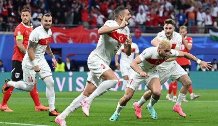 Türkiye çeyrek finalde!