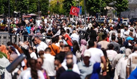 Türkiye'de beklenen yaşam süresi 77,3 yıl