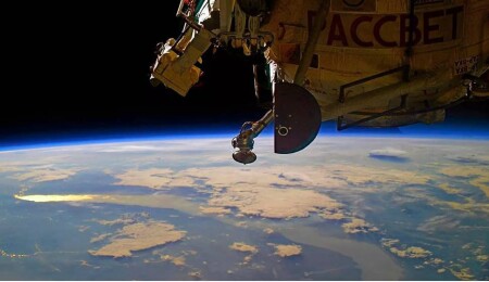 NASA, dünyanın manyetik alanında büyük bir anomaliyi izliyor