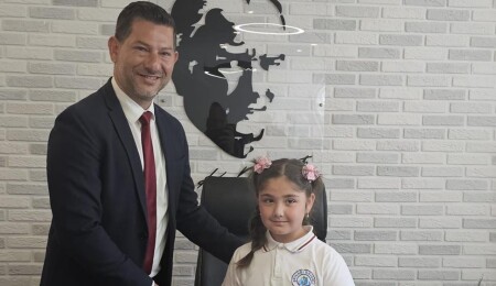 Ceyhun Kırok, Çatalköy İlkokulu öğrencilerini kabul etti