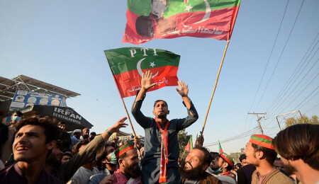 Artan çatışmaların ortasında Hindistan ile Pakistan arasında ilk telefon görüşmesi