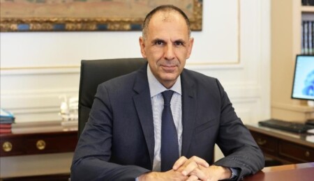 Yunanistan Dışişleri Bakanı Yerapetritis'e göre Kıbrıs meselesinde tek çözüm birleşme