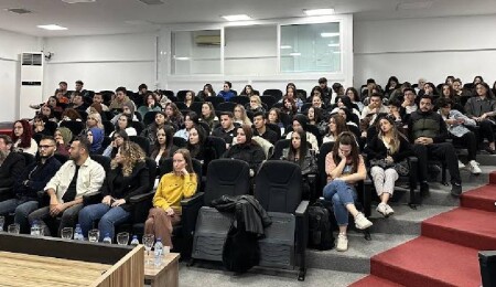 KİÜ çocuk hakları günü ile ilgili konferans düzenledi