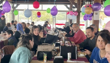Erenköy- Karpaz Belediyesi, Ziyamet Özel Eğitim ve İş Eğitim Okulu öğrenci veli ve öğretmenlerini bir araya getirdi