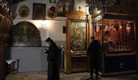 Gazze'deki Katolik Hristiyanlar "buruk" geçirdikleri Noel ayininde barış için dua etti