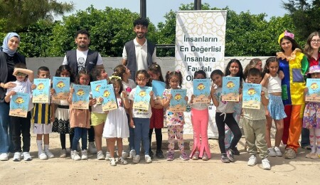 Çocuklar Evkaf İyilik Gönüllüleriyle 23 Nisan coşkusunu yaşadı